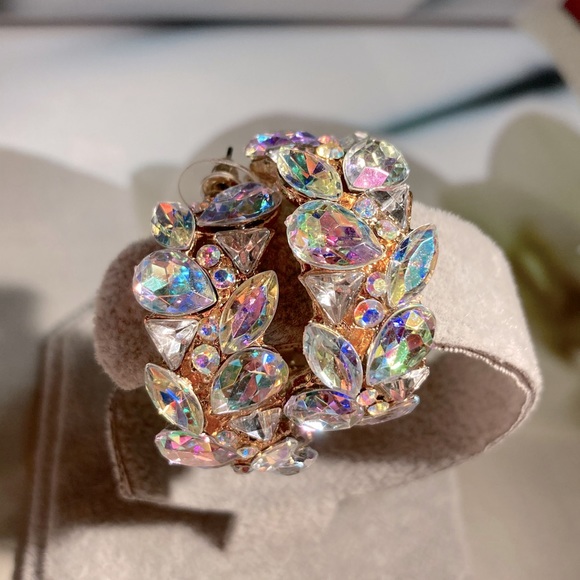 Beautiful Rhinestone Crystal Hoop - Picture 5 of 6